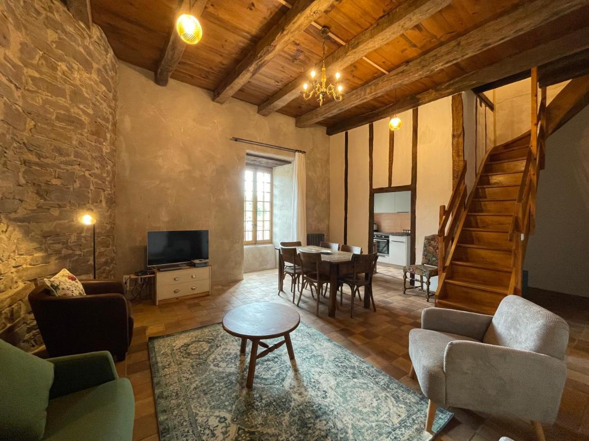 Chateau De Latour Sur Sorgue Marnhagues-et-Latour Экстерьер фото